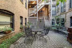 450 W Surf St, Chicago, IL 60657 - Photo 27