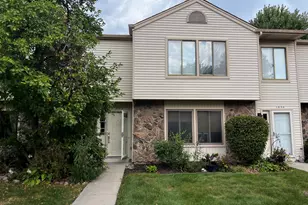 1632 Vermont Dr, Elk Grove Village, IL 60007 - Photo 1
