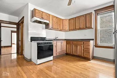 3046 N Davlin Court, Chicago, IL 60618 - Photo 9