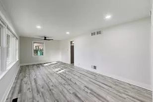 48 N Pleasant Rd, Lake Zurich, IL 60047 - Photo 3