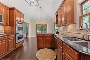 3401 Thunderbird Ln, Crystal Lake, IL 60012 - Photo 9