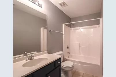 105 Station Park Circle, Grayslake, IL 60030 - Photo 19