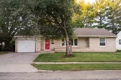 1101 N Main Street, Rochelle, IL 61068 - Photo 1