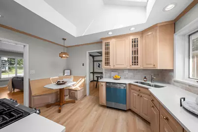 320 N Main Street, Mount Prospect, IL 60056 - Photo 9