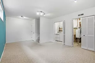 820 W 36th St, Chicago, IL 60609 - Photo 17