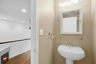 820 W 36th St, Chicago, IL 60609 - Photo 9