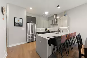 3049 W Lyndale St, Chicago, IL 60647 - Photo 9