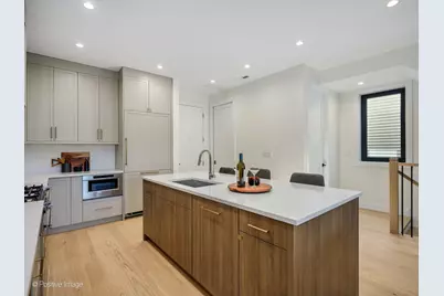 1821 N Kimball Avenue #2F, Chicago, IL 60647 - Photo 9