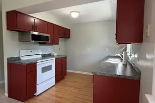 11 Strasma S Dr, Kankakee, IL 60901 - Photo 9
