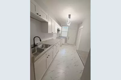 2230 E 70th Place #204, Chicago, IL 60649 - Photo 3