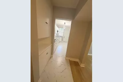 2230 E 70th Place #204, Chicago, IL 60649 - Photo 7