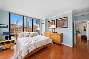 435 W Erie St, Chicago, IL 60654 - Photo 11