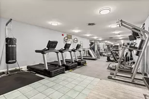 720 W Gordon Terrace, Chicago, IL 60613 - Photo 19