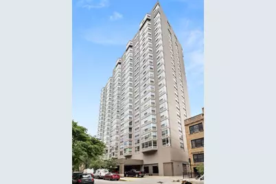 720 W Gordon Terrace #18B, Chicago, IL 60613 - Photo 1