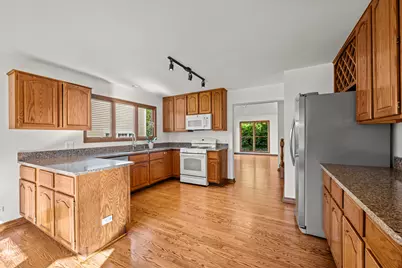 1119 Dickens Avenue, Naperville, IL 60563 - Photo 9