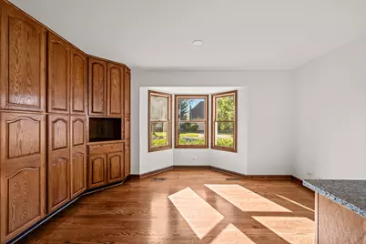 1119 Dickens Avenue, Naperville, IL 60563 - Photo 11