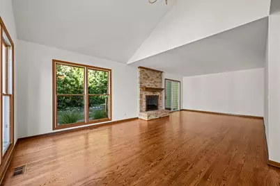 1119 Dickens Avenue, Naperville, IL 60563 - Photo 5