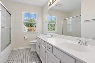 925 Brompton Cir, Bolingbrook, IL 60440 - Photo 17