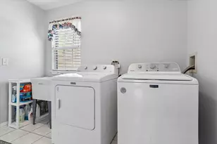 925 Brompton Cir, Bolingbrook, IL 60440 - Photo 19