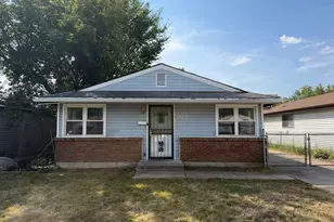 3227 Nelson Ave, Robbins, IL 60472 - Photo 1