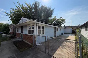3227 Nelson Ave, Robbins, IL 60472 - Photo 3