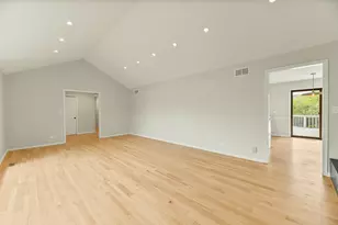 412 Bramble Ln, Deer Park, IL 60010 - Photo 5