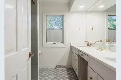 1380 Lake Shore Drive, Barrington, IL 60010 - Photo 15
