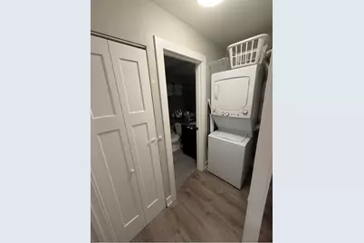 530 W Surf Street #203, Chicago, IL 60657 - Photo 13