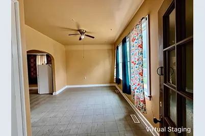 8757 S Marquette Avenue, Chicago, IL 60617 - Photo 9