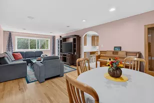 762 Dempster St, Mount Prospect, IL 60056 - Photo 3