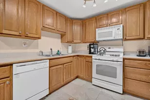 762 Dempster St, Mount Prospect, IL 60056 - Photo 11