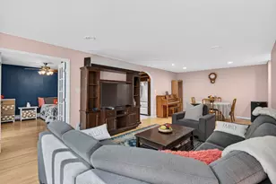 762 Dempster St, Mount Prospect, IL 60056 - Photo 9