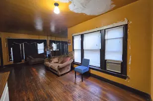 8940 S Parnell Ave, Chicago, IL 60620 - Photo 3
