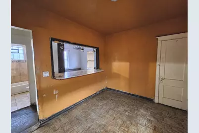 8940 S Parnell Avenue, Chicago, IL 60620 - Photo 9