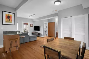 2546 W George St, Chicago, IL 60618 - Photo 5