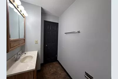 909 Sunset Ridge, Danville, IL 61832 - Photo 9