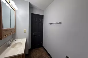 909 Sunset Rdg, Danville, IL 61832 - Photo 9