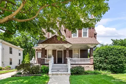 386 E Chicago Street, Elgin, IL 60120 - Photo 1