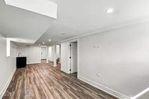 5722 W Grover St, Chicago, IL 60630 - Photo 21