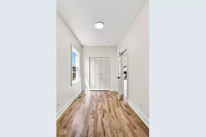5722 W Grover Street, Chicago, IL 60630 - Photo 11