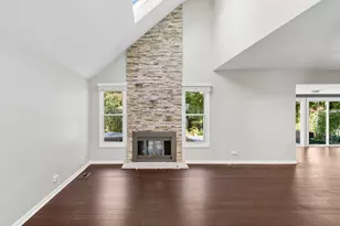 52 Whittington Course, Saint Charles, IL 60174 - Photo 5