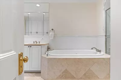 1325 N Astor Street #2, Chicago, IL 60610 - Photo 33