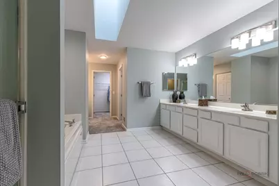 568 Crooked Stick Court, Vernon Hills, IL 60061 - Photo 29
