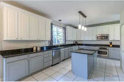 568 Crooked Stick Court, Vernon Hills, IL 60061 - Photo 13