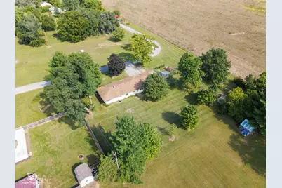 5808 E 3420S Road, Saint Anne, IL 60964 - Photo 35