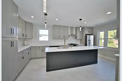 2830 W Summerdale Avenue #2, Chicago, IL 60625 - Photo 11