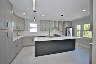 2830 W Summerdale Ave, Chicago, IL 60625 - Photo 11