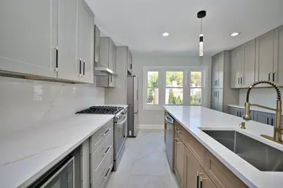 2830 W Summerdale Avenue #2, Chicago, IL 60625 - Photo 17