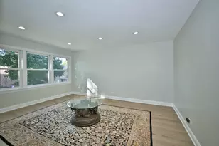 2830 W Summerdale Ave, Chicago, IL 60625 - Photo 5