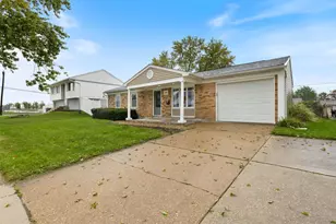 345 Hickory Ave, Romeoville, IL 60446 - Photo 3